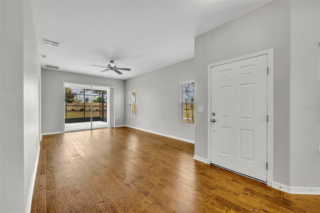 На продажу: $335,000 (2 спален, 2 ванн, 1503 Квадратных фут)