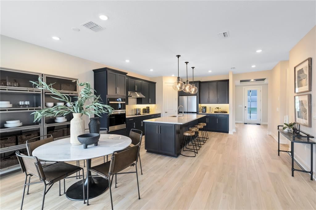 待售: $644,990 (5 贝兹, 4 浴室, 2886 平方英尺)