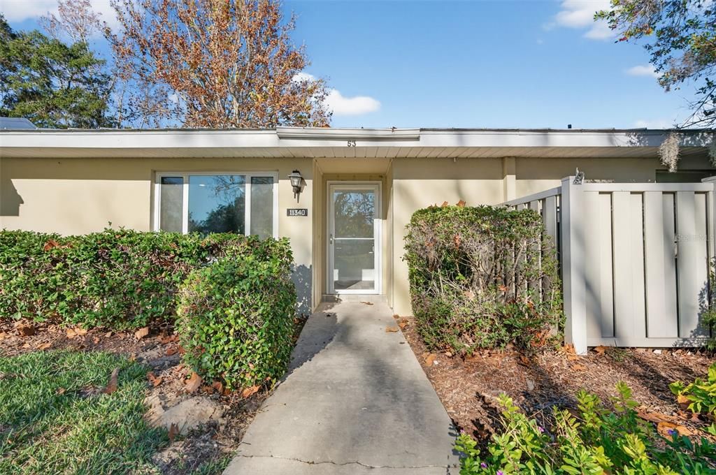 For Sale: $179,900 (2 beds, 2 baths, 1584 Square Feet)