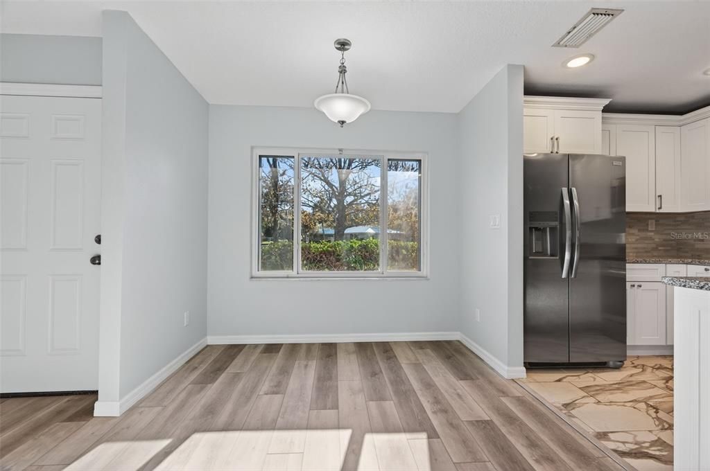 For Sale: $179,900 (2 beds, 2 baths, 1584 Square Feet)