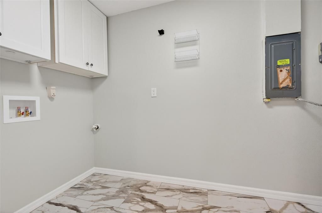 For Sale: $179,900 (2 beds, 2 baths, 1584 Square Feet)