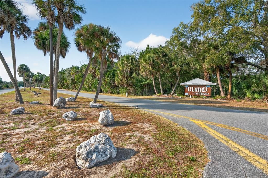 For Sale: $179,900 (2 beds, 2 baths, 1584 Square Feet)