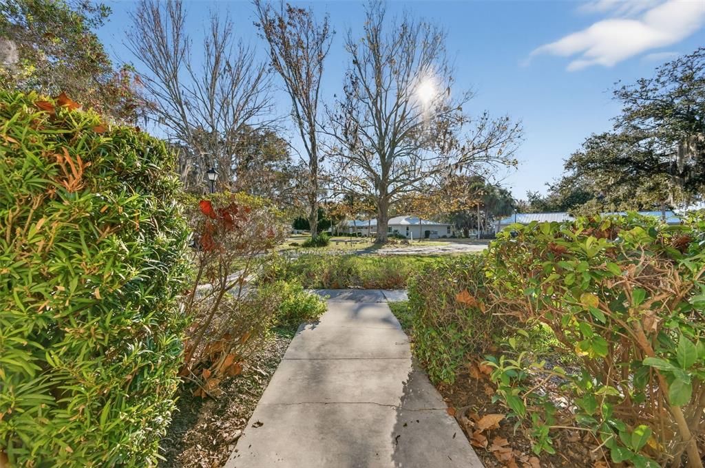 For Sale: $179,900 (2 beds, 2 baths, 1584 Square Feet)