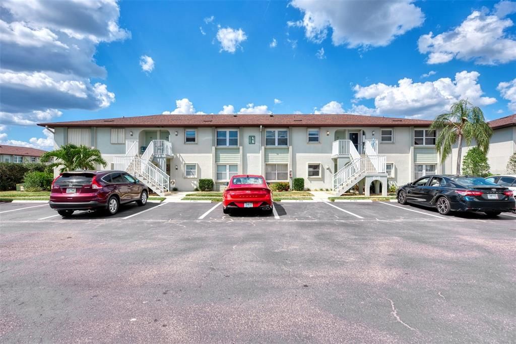 For Sale: $149,800 (2 beds, 2 baths, 860 Square Feet)