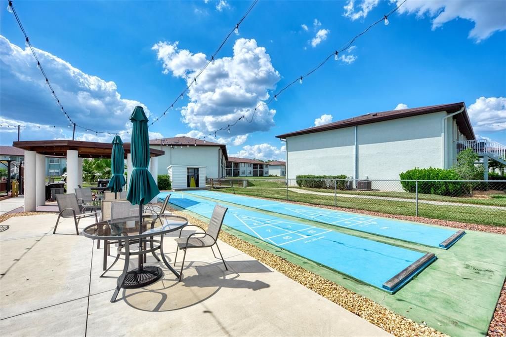 For Sale: $149,800 (2 beds, 2 baths, 860 Square Feet)