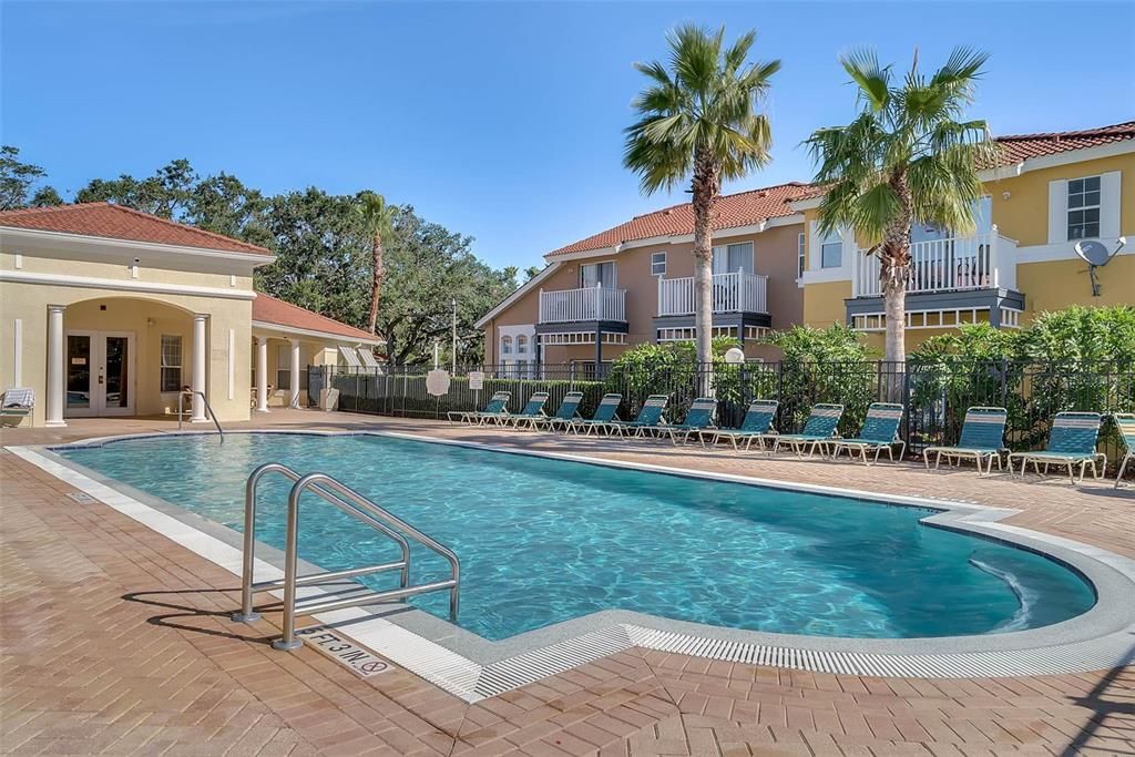 На продажу: $430,000 (5 спален, 3 ванн, 1960 Квадратных фут)