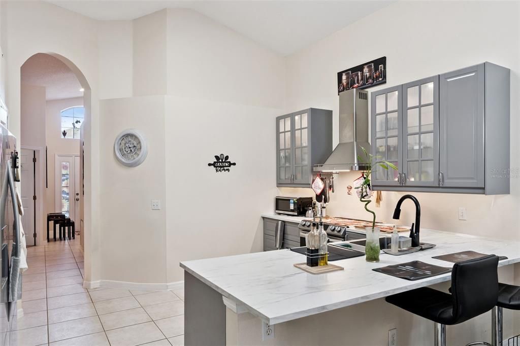 На продажу: $430,000 (5 спален, 3 ванн, 1960 Квадратных фут)