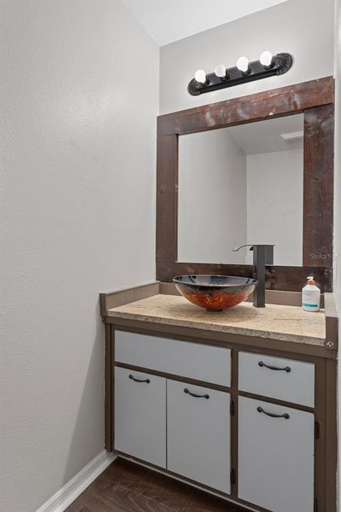 For Sale: $385,000 (3 beds, 2 baths, 2109 Square Feet)