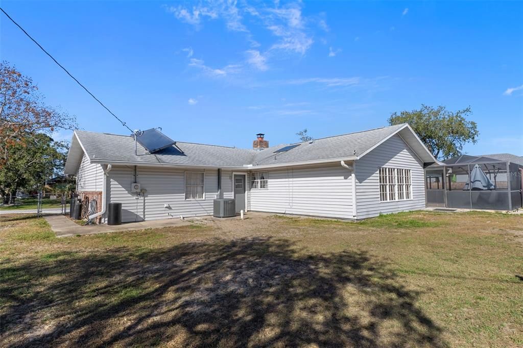 For Sale: $385,000 (3 beds, 2 baths, 2109 Square Feet)