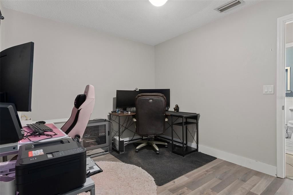 For Sale: $385,000 (3 beds, 2 baths, 2109 Square Feet)