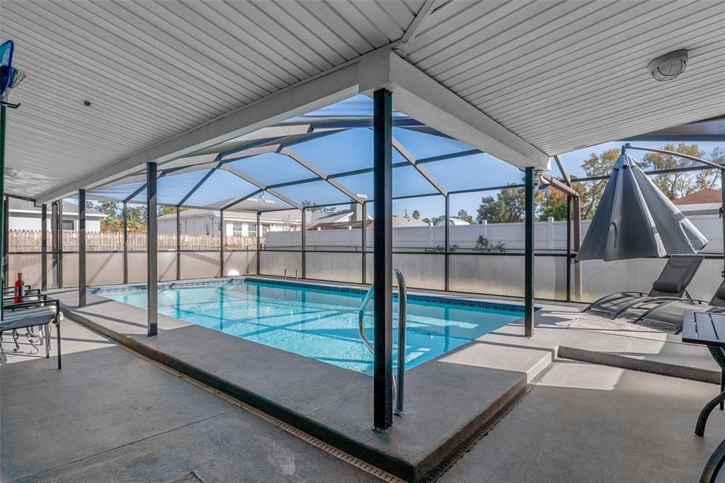 For Sale: $385,000 (3 beds, 2 baths, 2109 Square Feet)