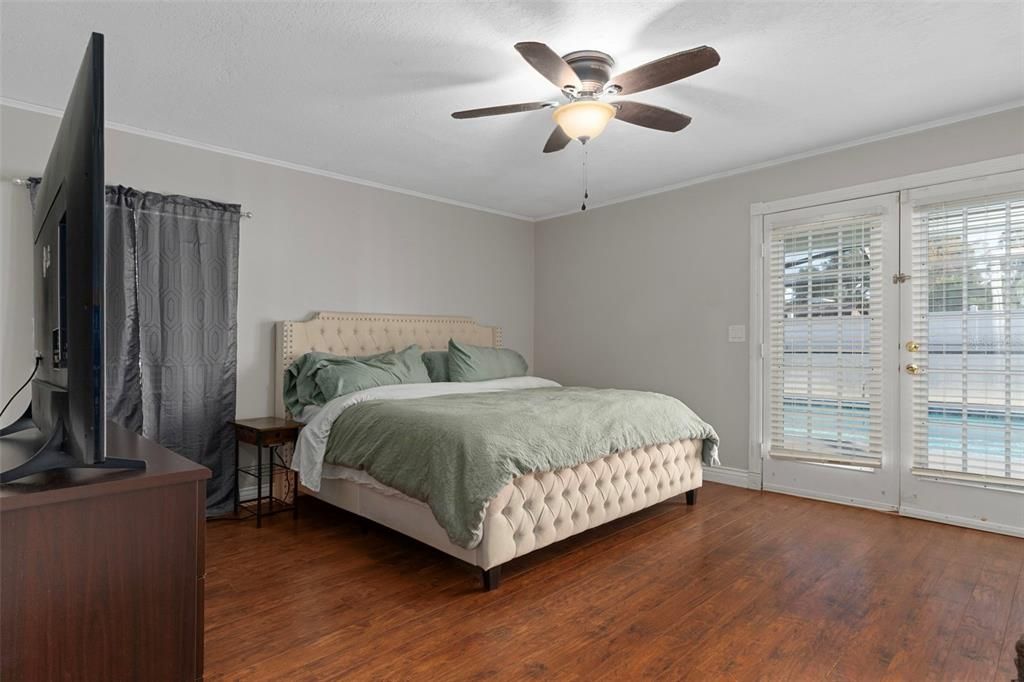 For Sale: $385,000 (3 beds, 2 baths, 2109 Square Feet)