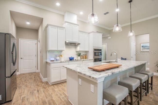 For Sale: $419,900 (4 beds, 3 baths, 2286 Square Feet)