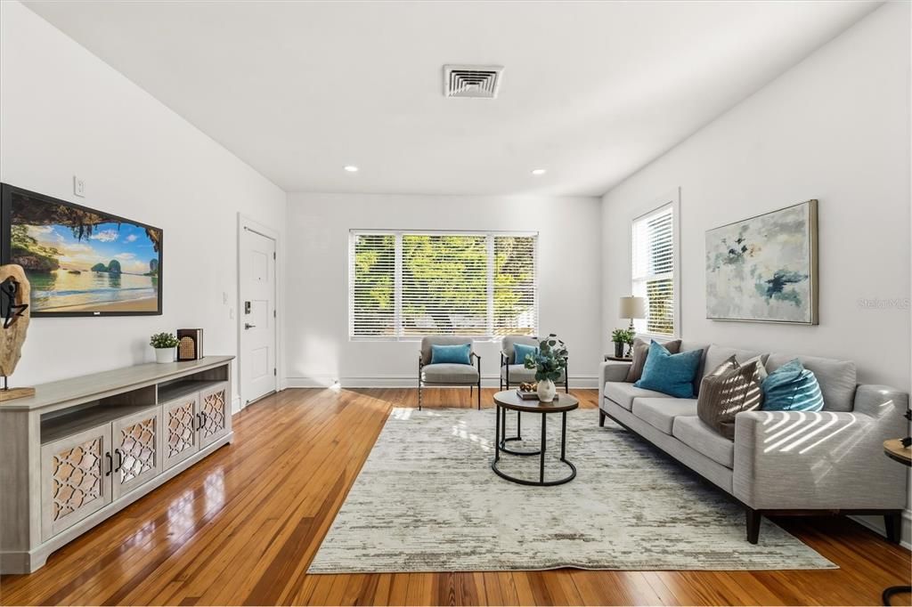 En Venta: $399,000 (3 camas, 2 baños, 1866 Pies cuadrados)