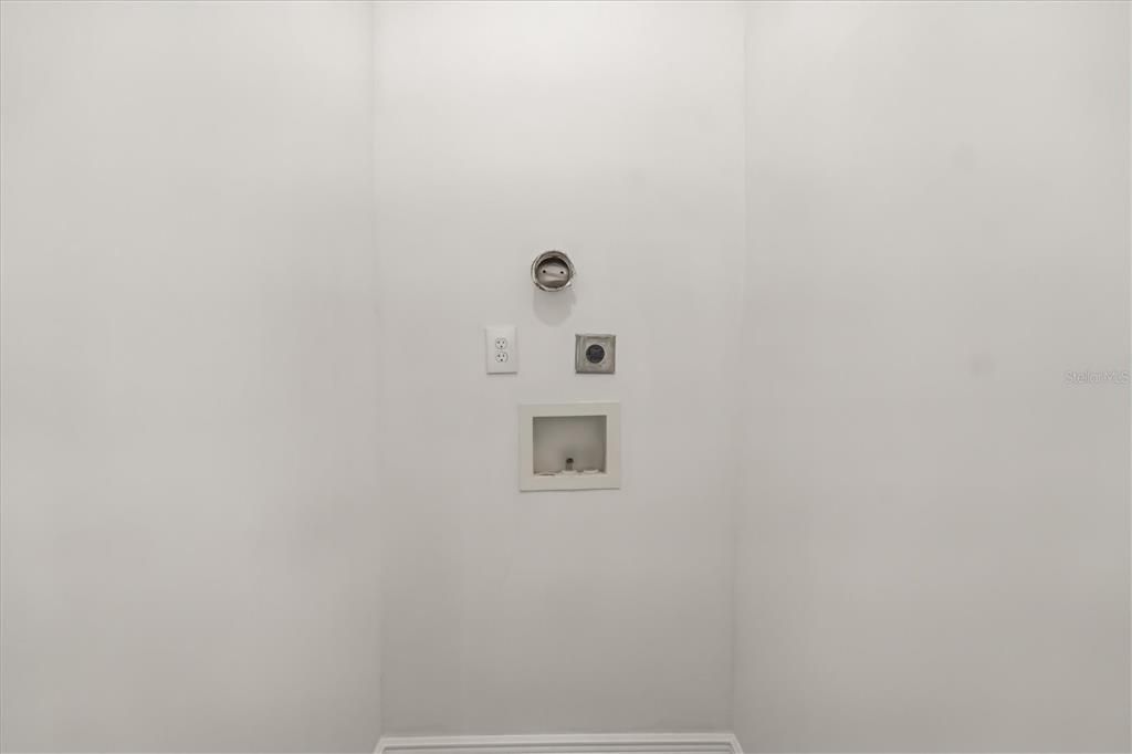 En Venta: $399,000 (3 camas, 2 baños, 1866 Pies cuadrados)