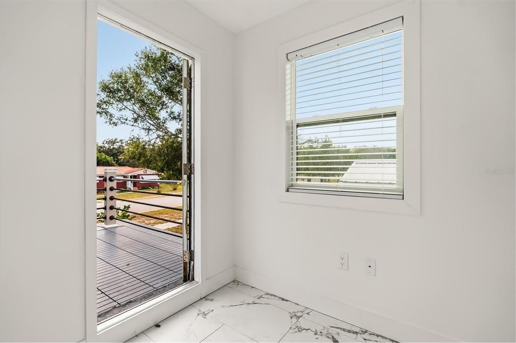 En Venta: $399,000 (3 camas, 2 baños, 1866 Pies cuadrados)