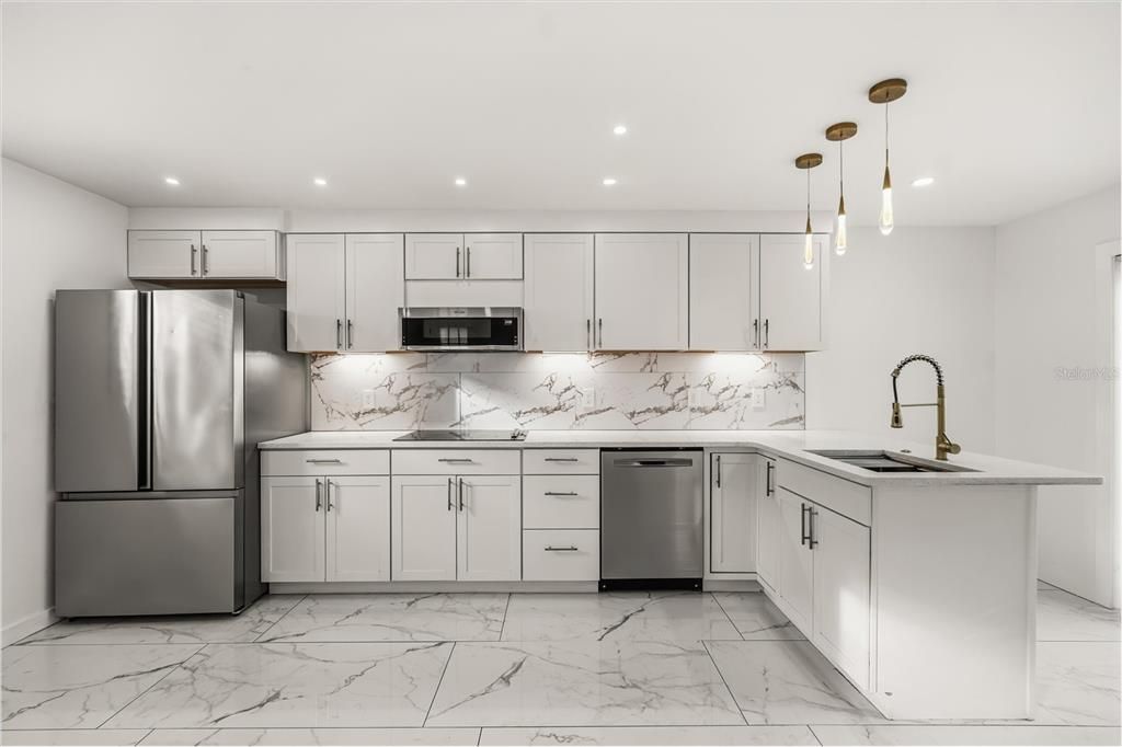 En Venta: $399,000 (3 camas, 2 baños, 1866 Pies cuadrados)