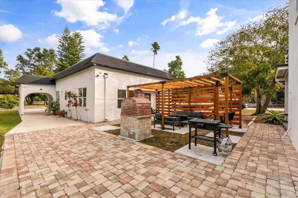 En Venta: $399,000 (3 camas, 2 baños, 1866 Pies cuadrados)