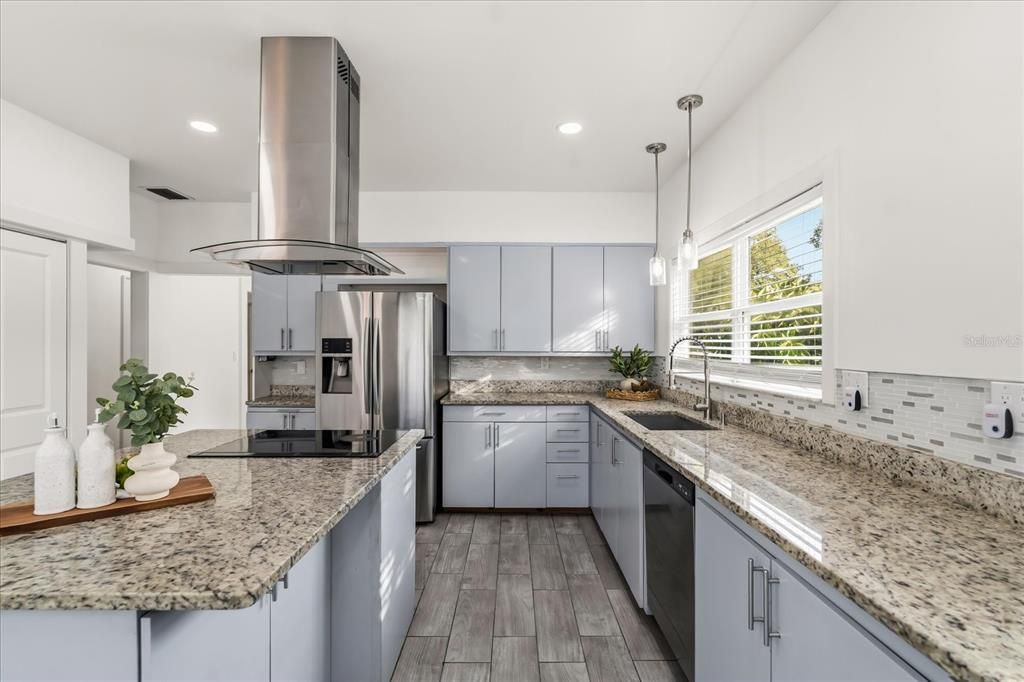 En Venta: $399,000 (3 camas, 2 baños, 1866 Pies cuadrados)