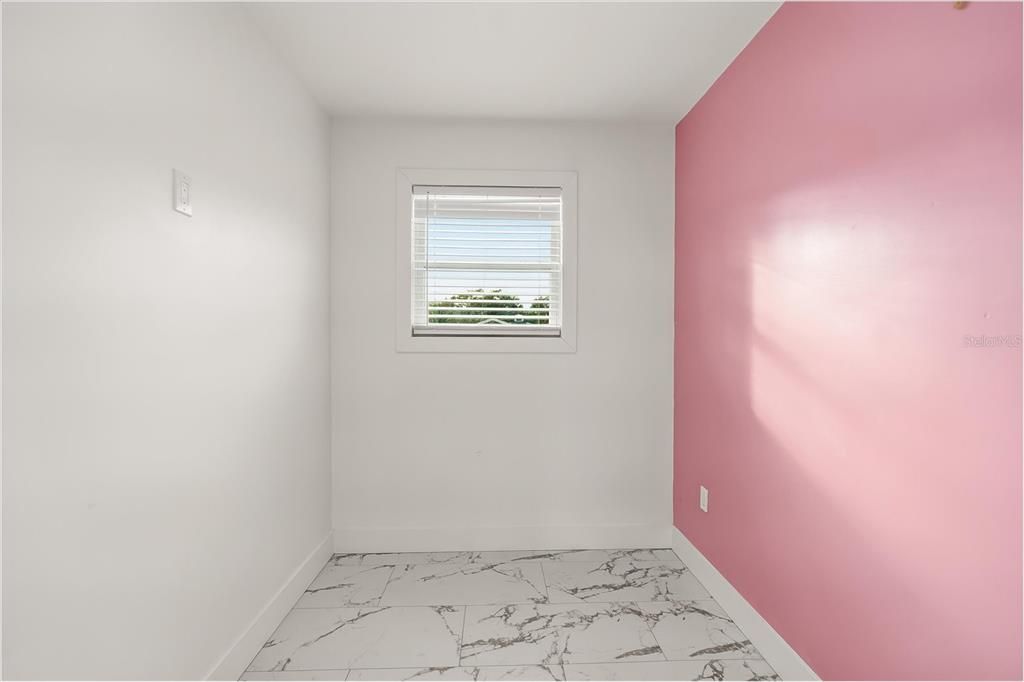 En Venta: $399,000 (3 camas, 2 baños, 1866 Pies cuadrados)