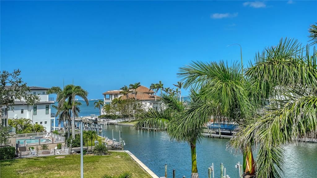 For Sale: $4,300,000 (5 beds, 4 baths, 5361 Square Feet)