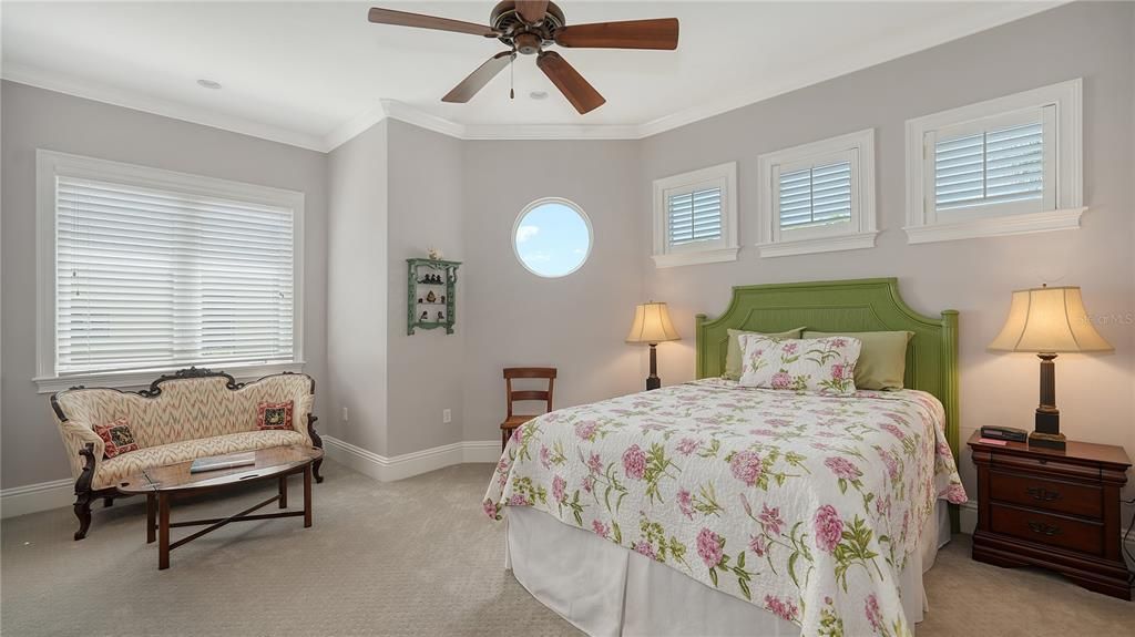 For Sale: $4,300,000 (5 beds, 4 baths, 5361 Square Feet)