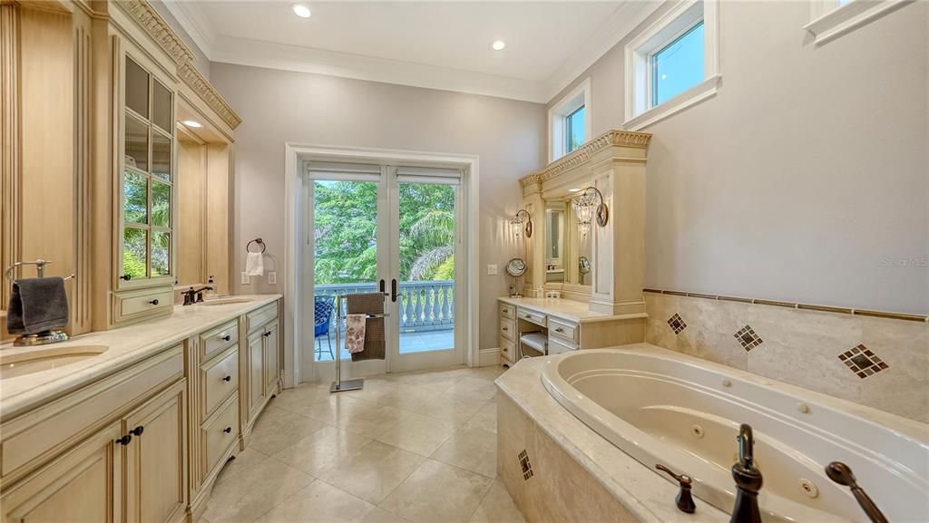 For Sale: $4,300,000 (5 beds, 4 baths, 5361 Square Feet)