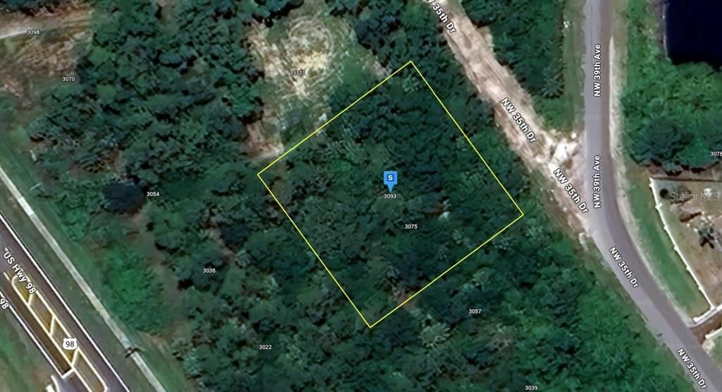 En Venta: $46,999 (0.52 acres)