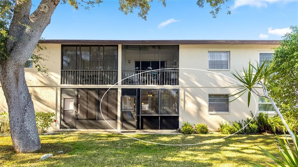 For Sale: $199,000 (2 beds, 2 baths, 951 Square Feet)