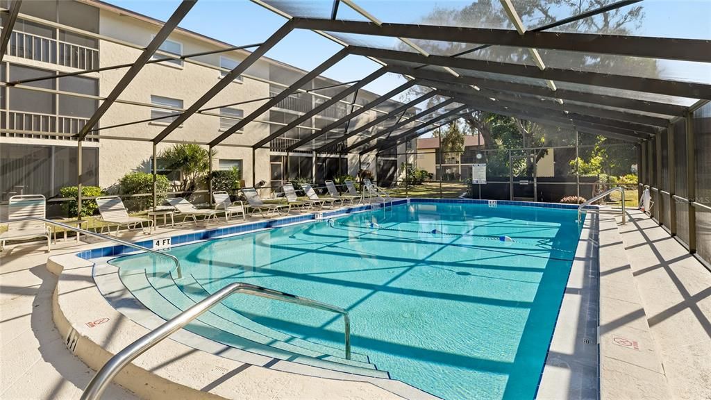 For Sale: $199,000 (2 beds, 2 baths, 951 Square Feet)