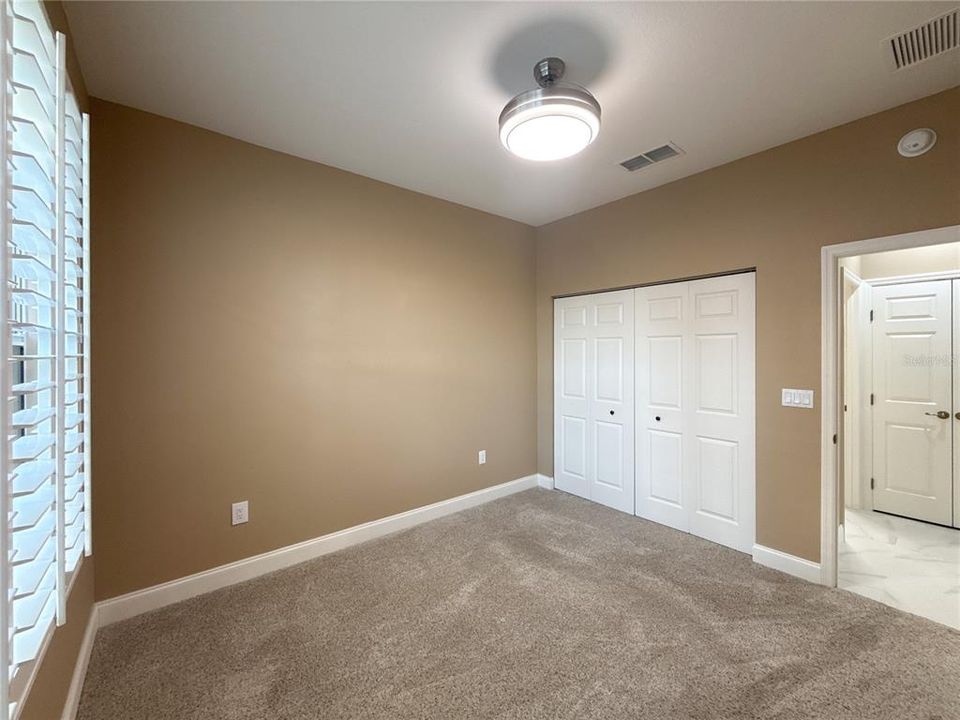 待售: $319,000 (2 贝兹, 2 浴室, 1709 平方英尺)