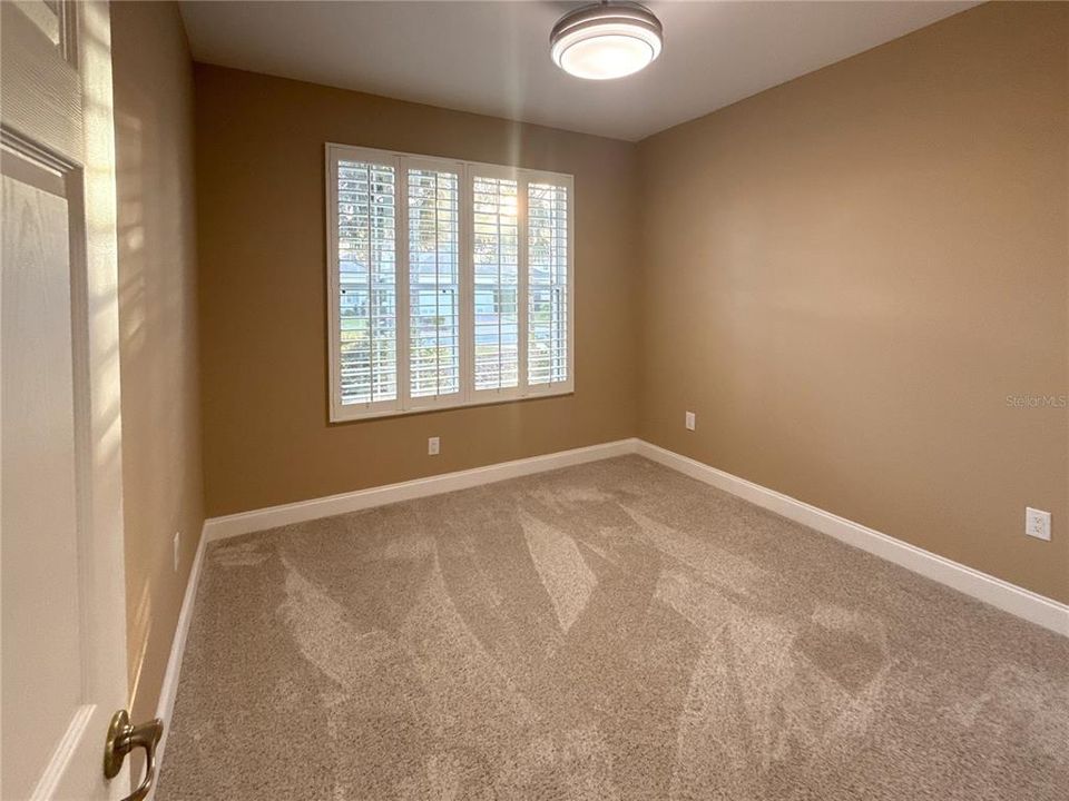 待售: $319,000 (2 贝兹, 2 浴室, 1709 平方英尺)