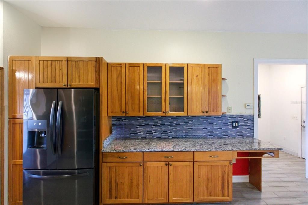 For Sale: $480,000 (3 beds, 2 baths, 2823 Square Feet)