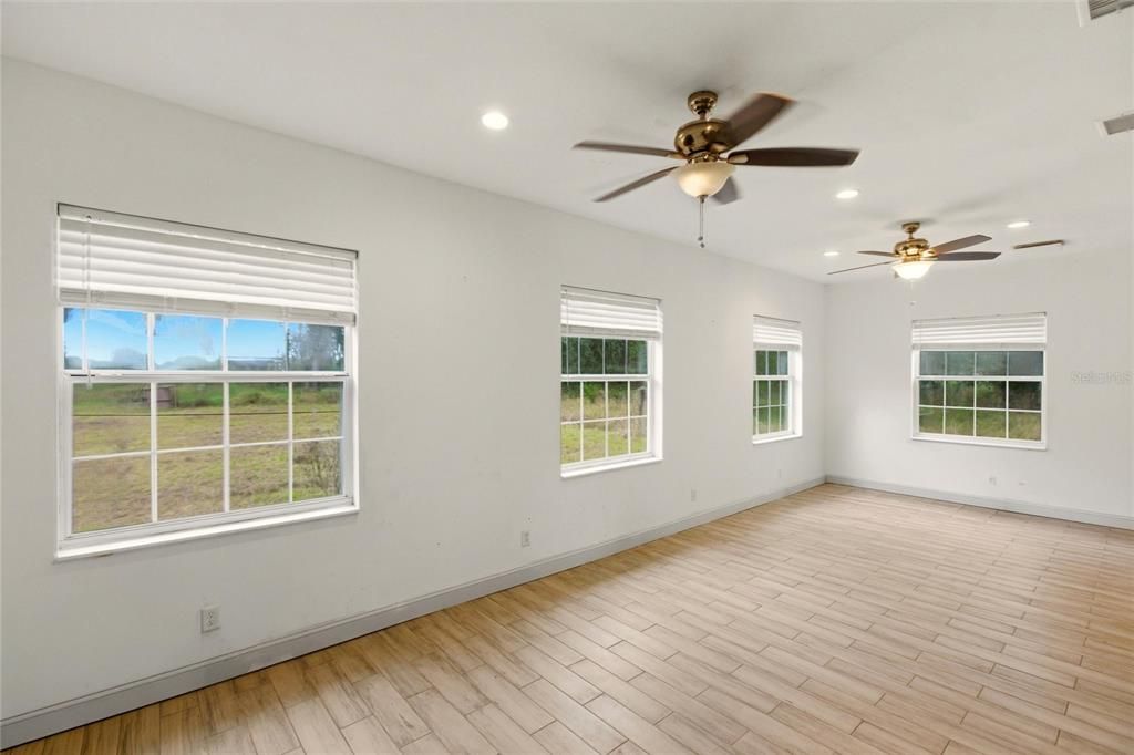 For Sale: $480,000 (3 beds, 2 baths, 2823 Square Feet)