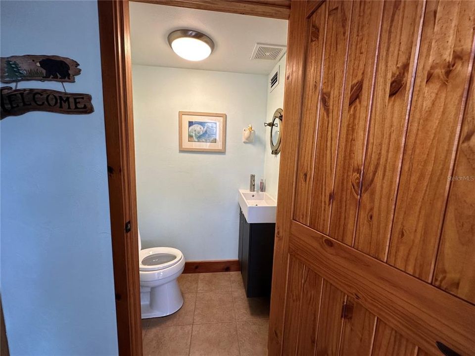 For Rent: $2,250 (2 beds, 2 baths, 732 Square Feet)