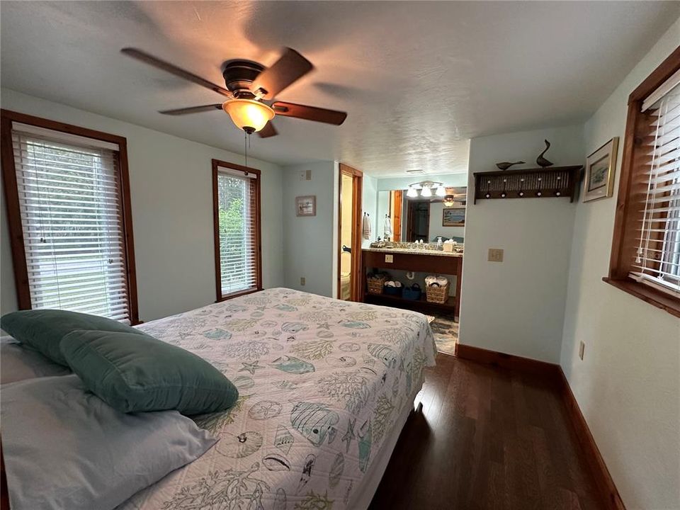 For Rent: $2,250 (2 beds, 2 baths, 732 Square Feet)