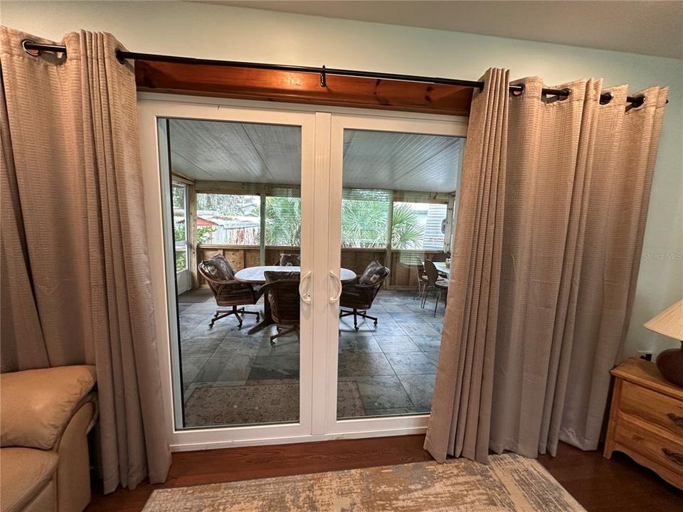 For Rent: $2,250 (2 beds, 2 baths, 732 Square Feet)