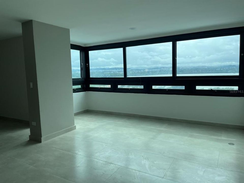 For Rent: $2,200 (3 beds, 3 baths, 1354 Square Feet)