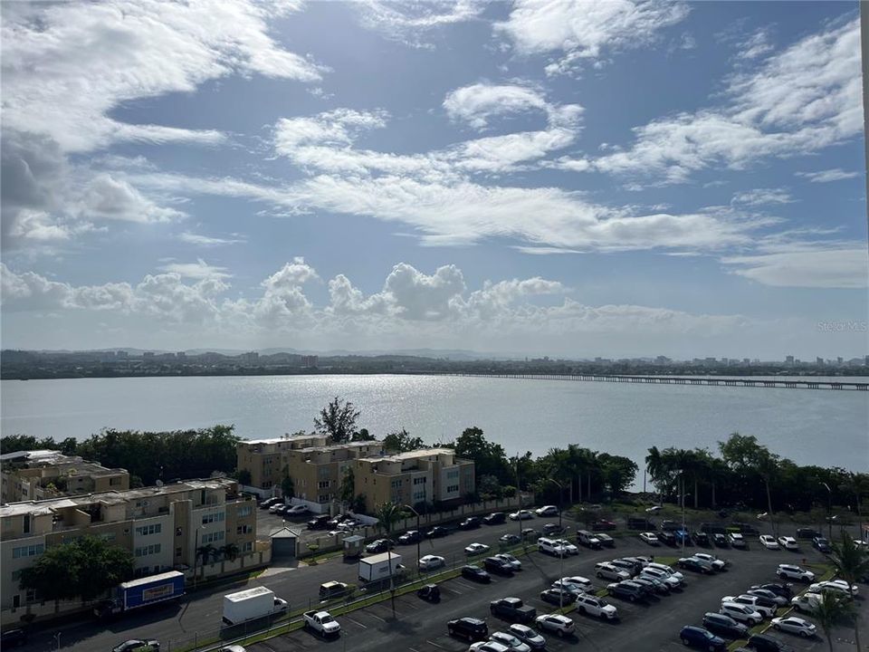 For Rent: $2,200 (3 beds, 3 baths, 1354 Square Feet)