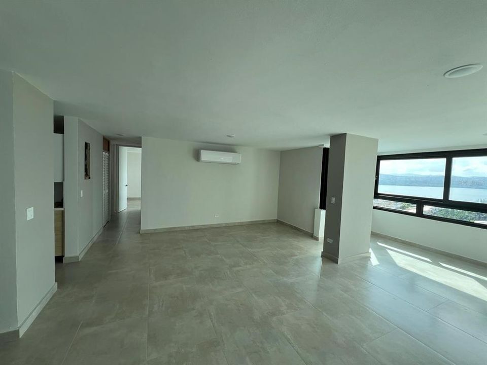 For Rent: $2,200 (3 beds, 3 baths, 1354 Square Feet)