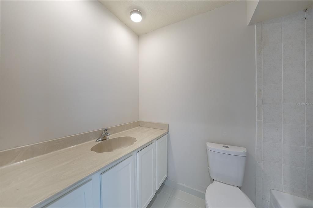 待售: $150,000 (3 贝兹, 2 浴室, 1282 平方英尺)