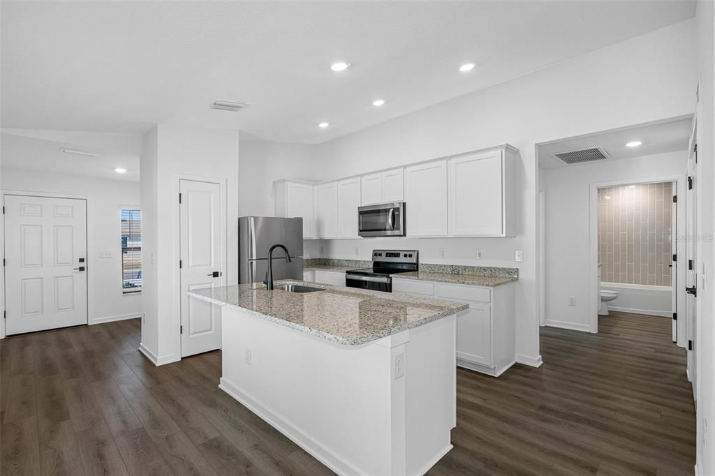 Active With Contract: $359,900 (3 beds, 2 baths, 1498 Square Feet)