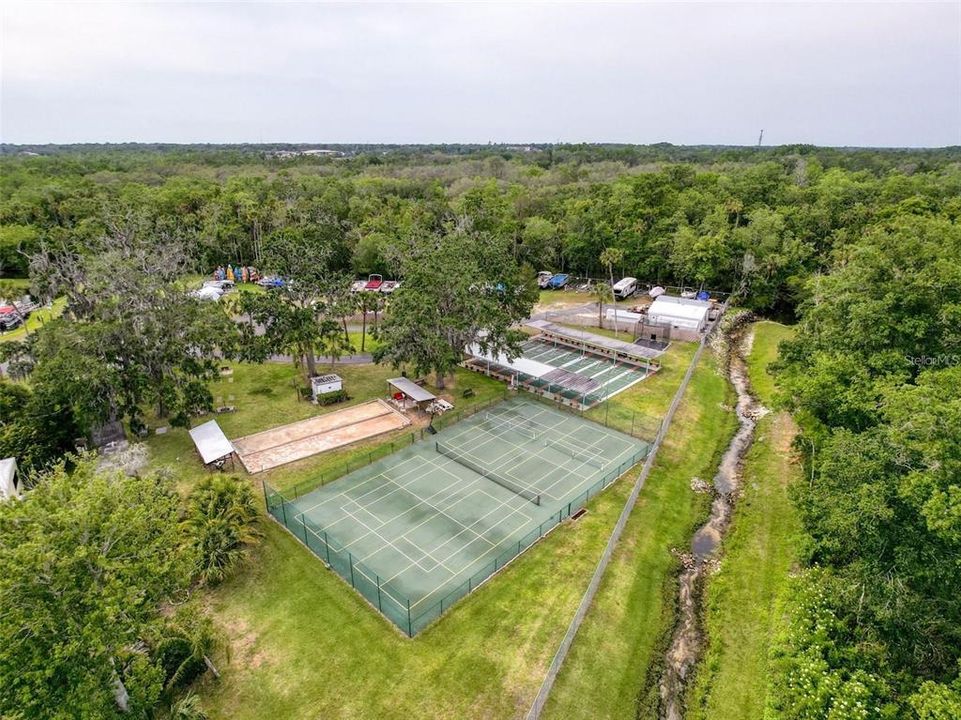 For Sale: $135,000 (2 beds, 2 baths, 1582 Square Feet)