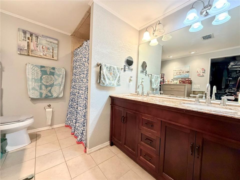 For Sale: $135,000 (2 beds, 2 baths, 1582 Square Feet)