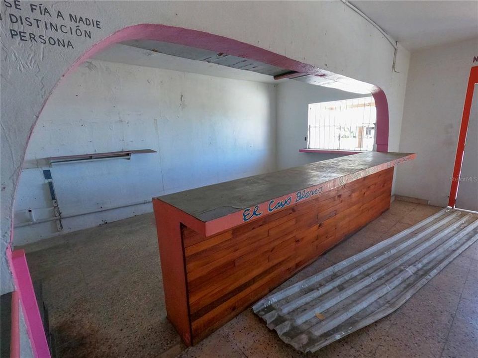 For Sale: $549,000 (5 beds, 5 baths, 3425 Square Feet)