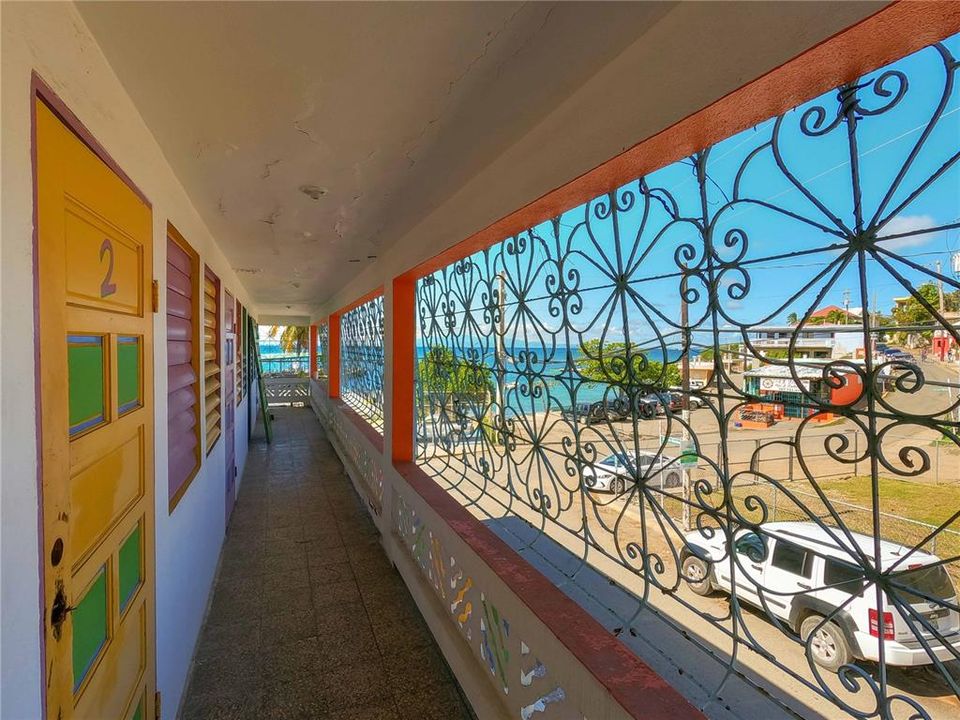 For Sale: $549,000 (5 beds, 5 baths, 3425 Square Feet)