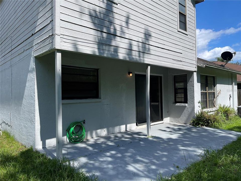 For Rent: $2,000 (3 beds, 2 baths, 1871 Square Feet)