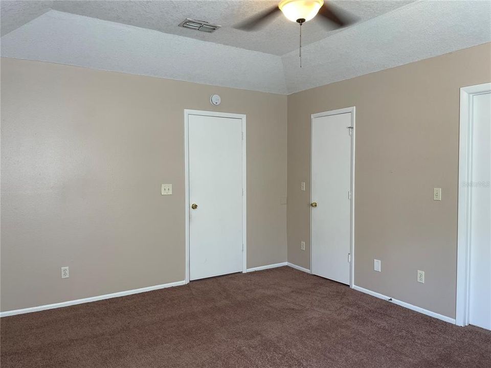 For Rent: $2,000 (3 beds, 2 baths, 1871 Square Feet)