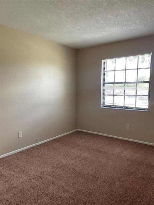 For Rent: $2,000 (3 beds, 2 baths, 1871 Square Feet)