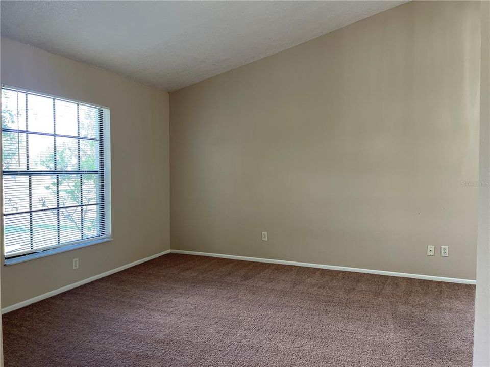 For Rent: $2,000 (3 beds, 2 baths, 1871 Square Feet)